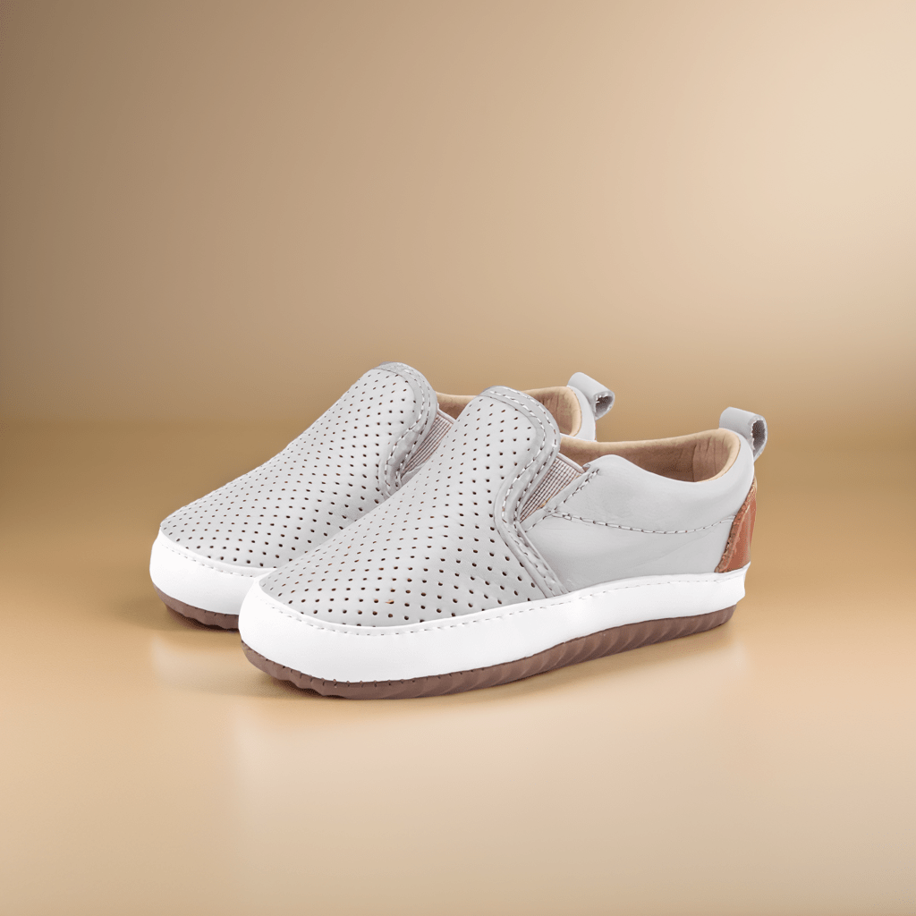 The Quinns - Glamourous Grace