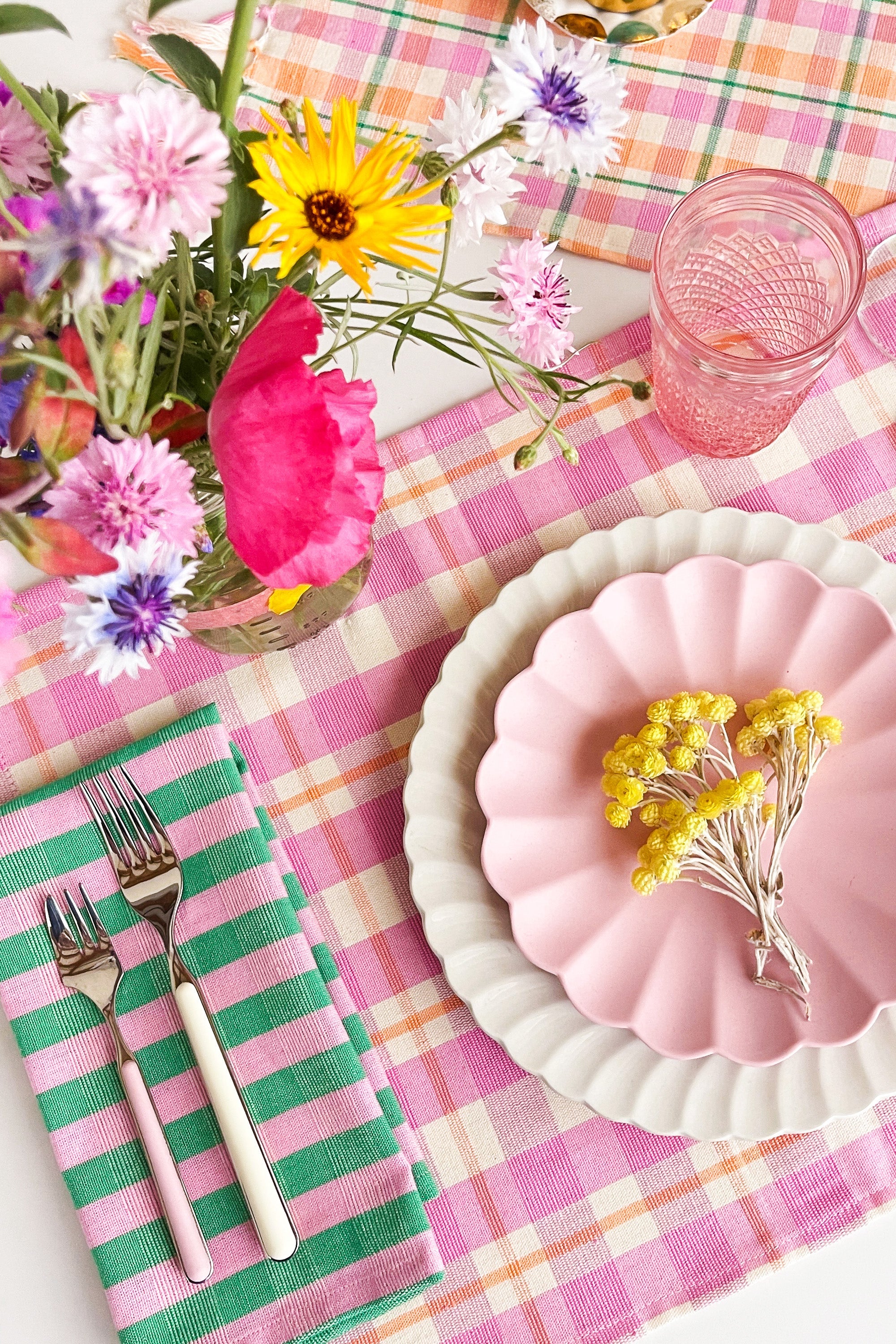 Abigail Plaid Placemat in Bubblegum