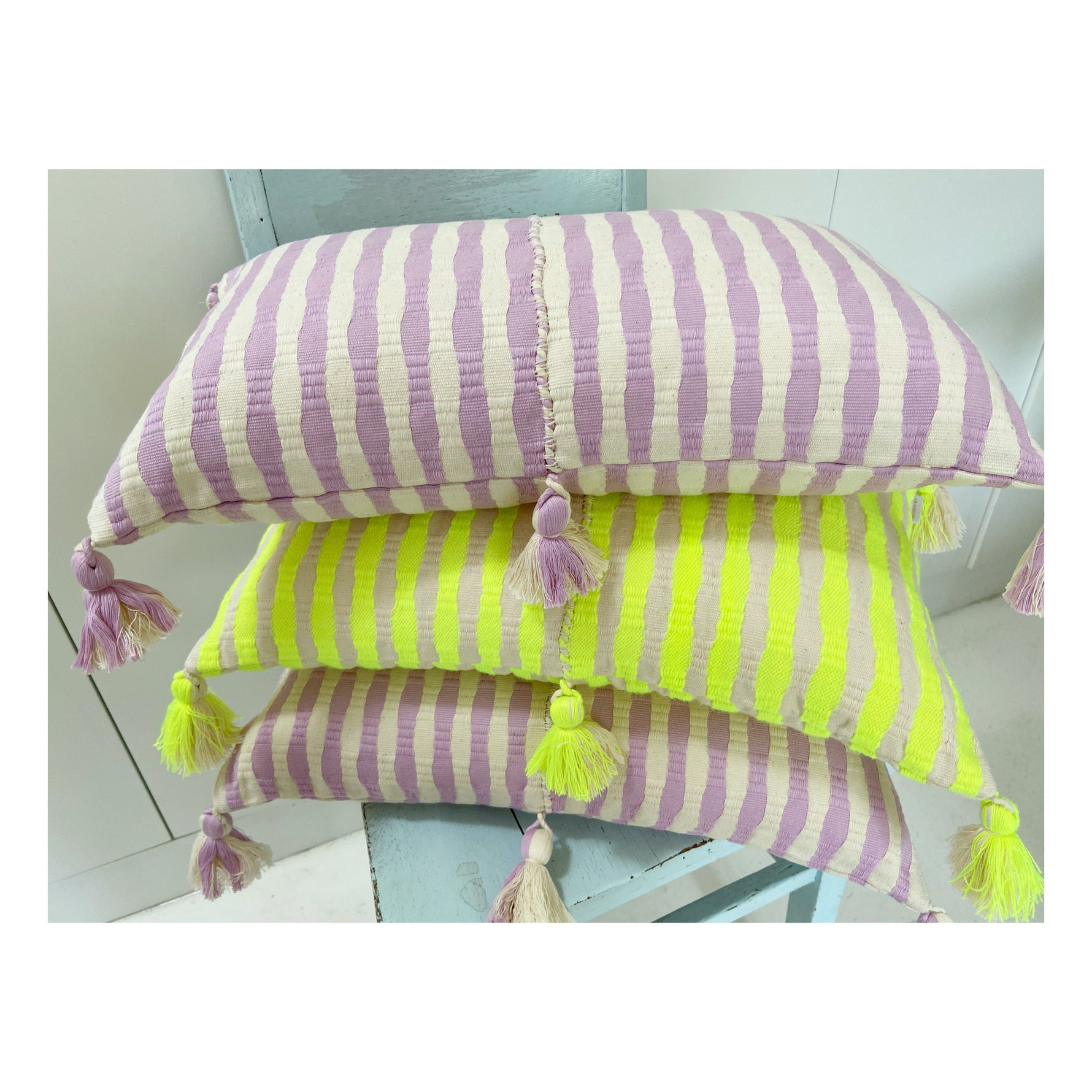 Antigua Pillow - Light Lavender