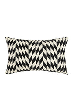 Made to order: Almolonga Diamond Pillow - Black and Natural White