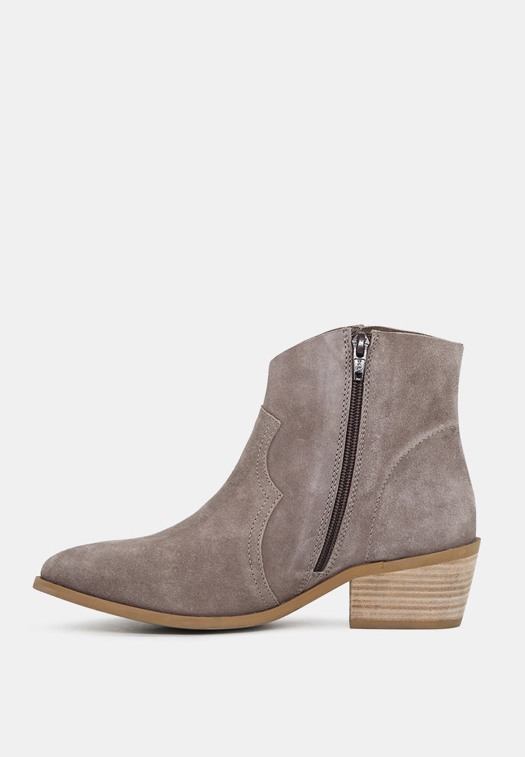 Brisa Ankle Boots