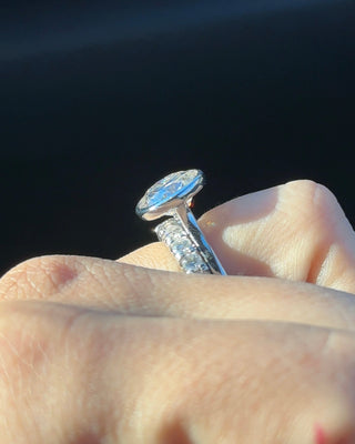 4.5ctw Round Cut Moissanite Bezel Set Solitaire Engagement Ring Ring Deluxe Fine Jewelry