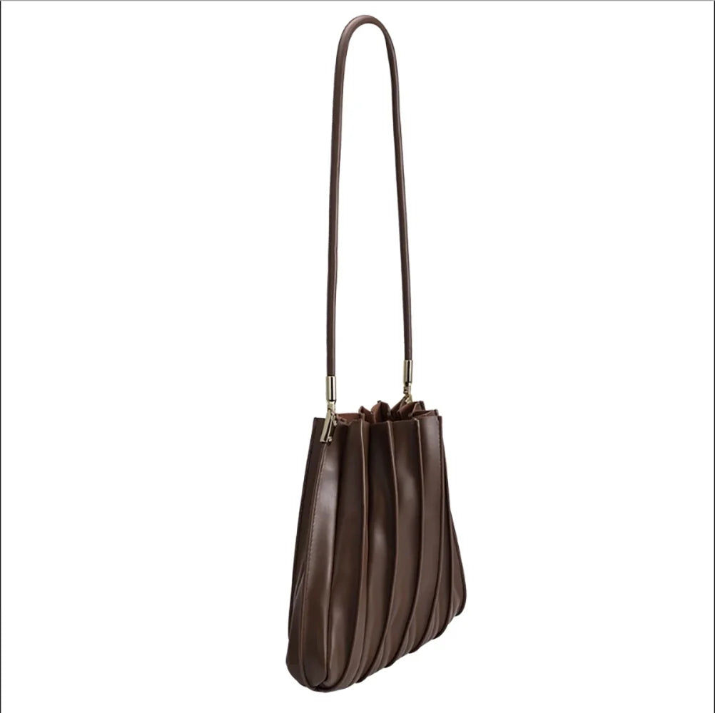 Carrie Medium Shoulder Bag