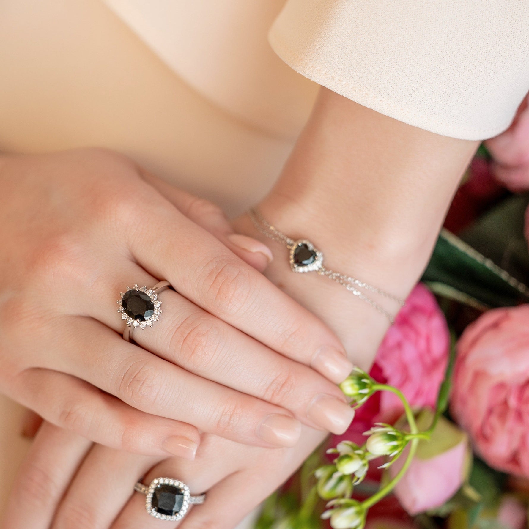 Black Heart Bracelet - This Bracelet is Sure to Steal Yours