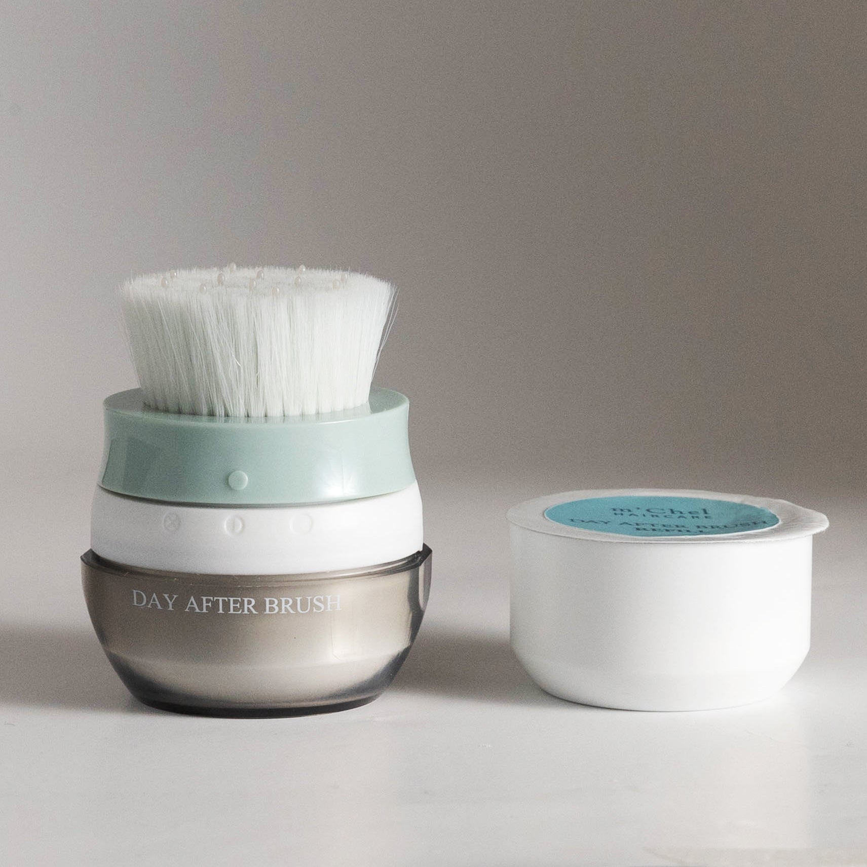 Day After™ Brush + Refill Bundle Clean Dry Shampoo