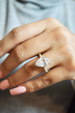 5.0ct Pear Cut Moissanite Three Row Pavè Lab Diamond Engagement Ring Ring Deluxe Fine Jewelry