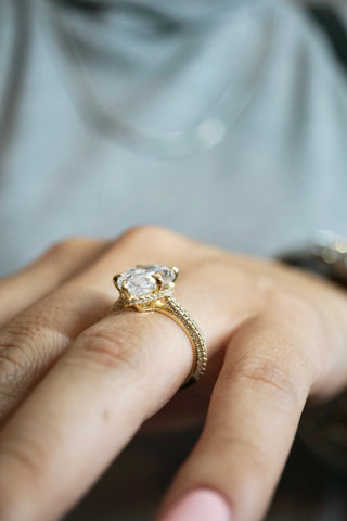 5.0ct Pear Cut Moissanite Three Row Pavè Lab Diamond Engagement Ring Ring Deluxe Fine Jewelry