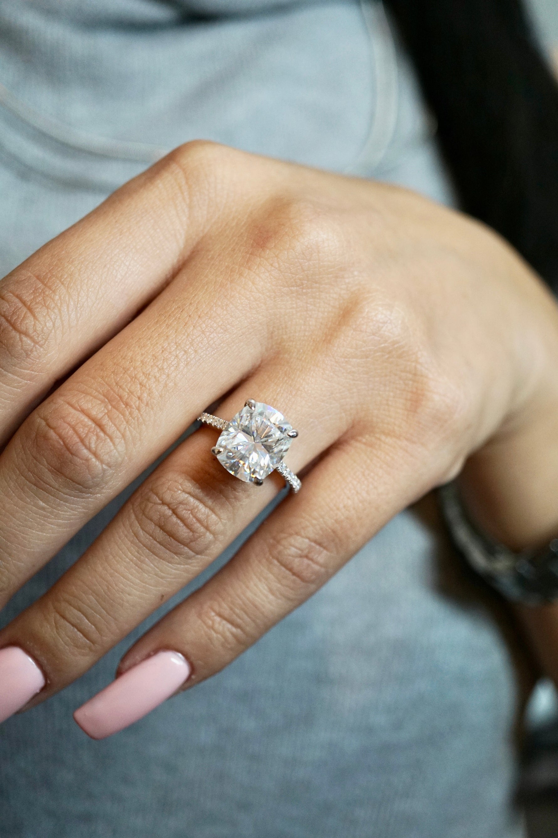 6.0ct Cuhsion Cut Moissanite Lab Diamond Accented Engagement Ring Ring Deluxe Fine Jewelry