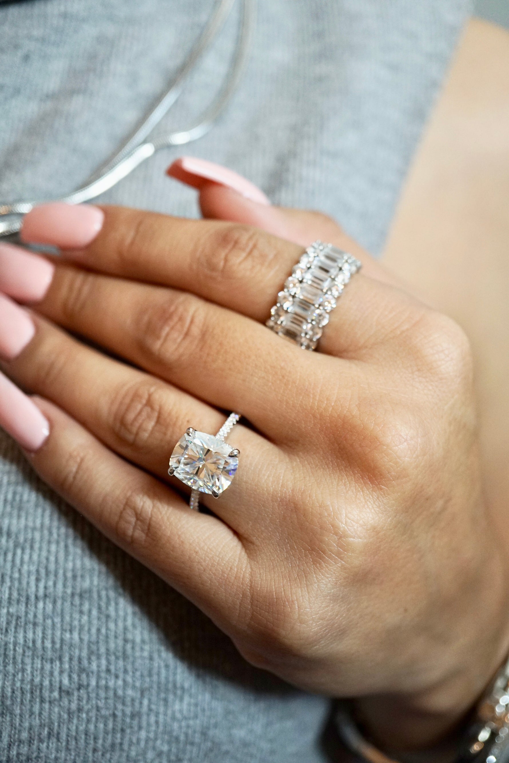 6.0ct Cuhsion Cut Moissanite Lab Diamond Accented Engagement Ring Ring Deluxe Fine Jewelry