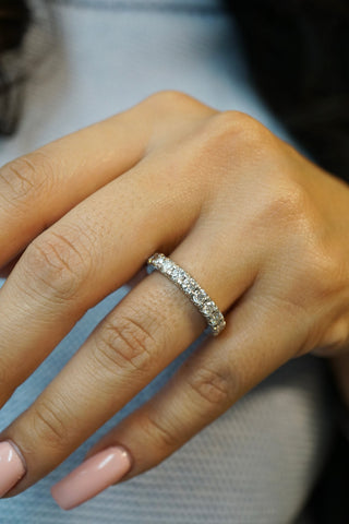 3mm Round Cut Moissanite Fishtail Set Eternity Band Ring Deluxe Fine Jewelry