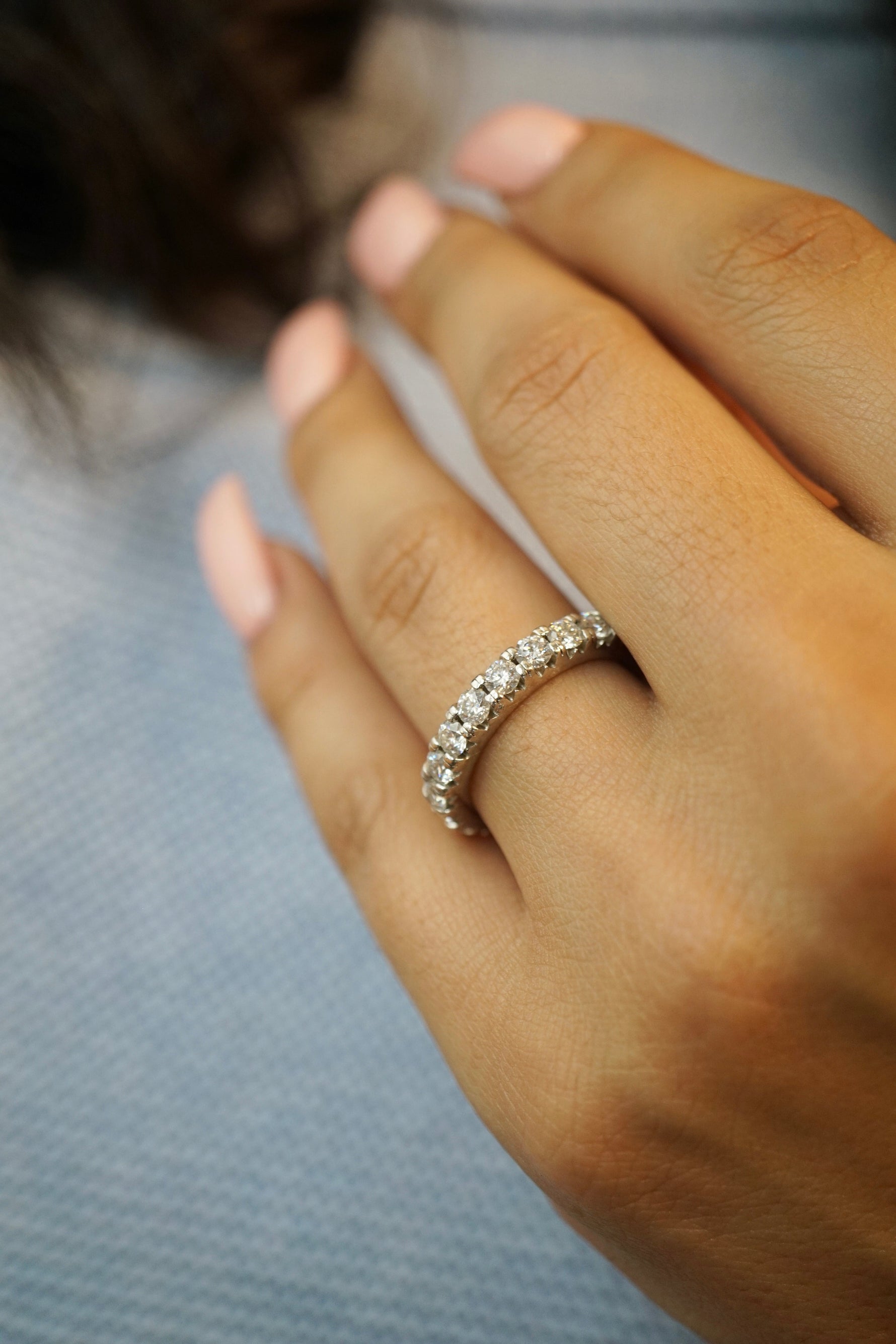 3mm Round Cut Moissanite Fishtail Set Eternity Band Ring Deluxe Fine Jewelry