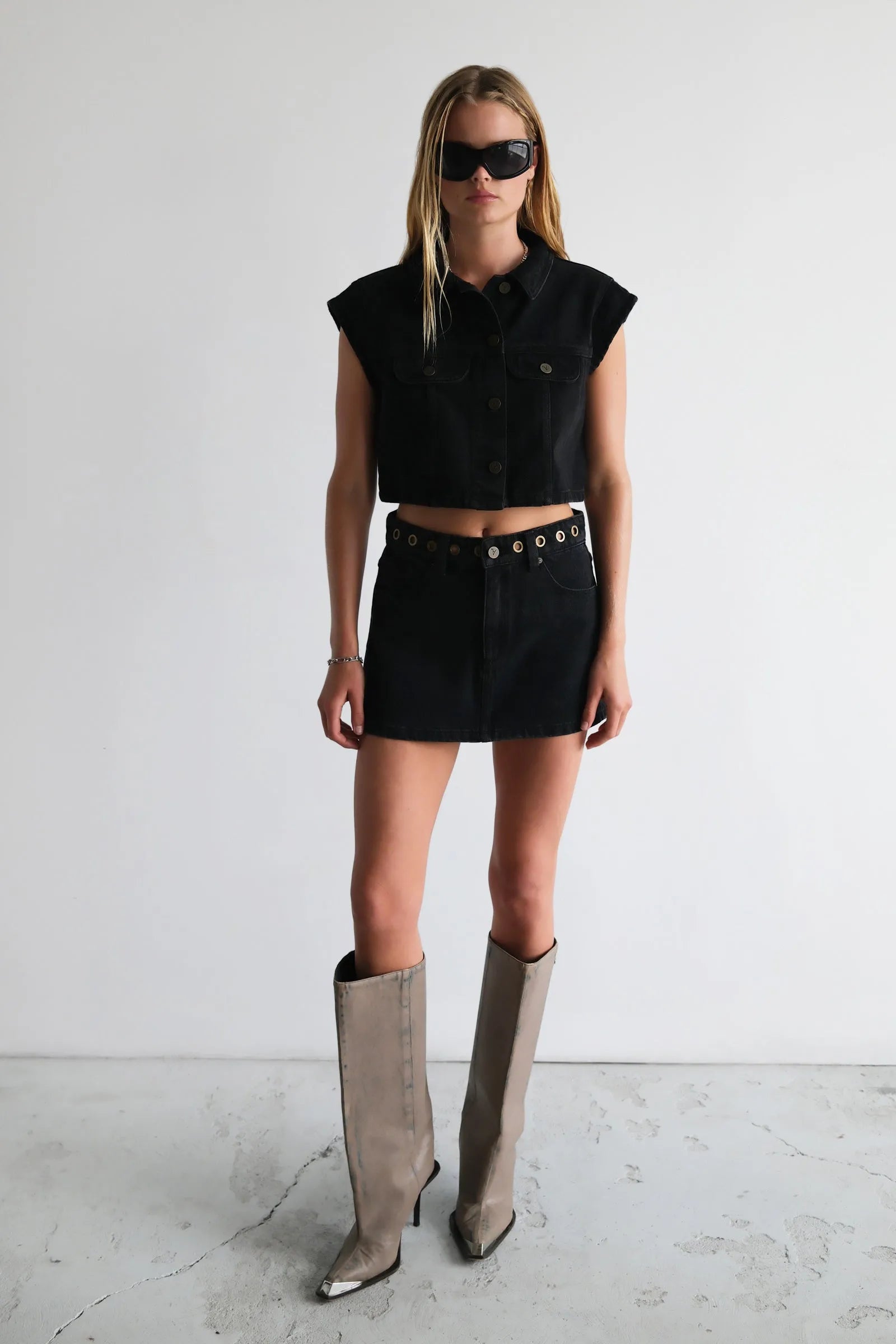 95 Mid Aline Skirt Brie Eyelet