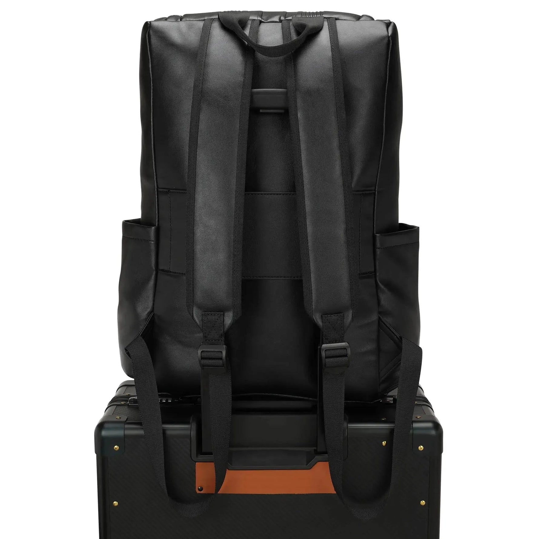 Roamer 22L Vegan Leather Backpack Travellty