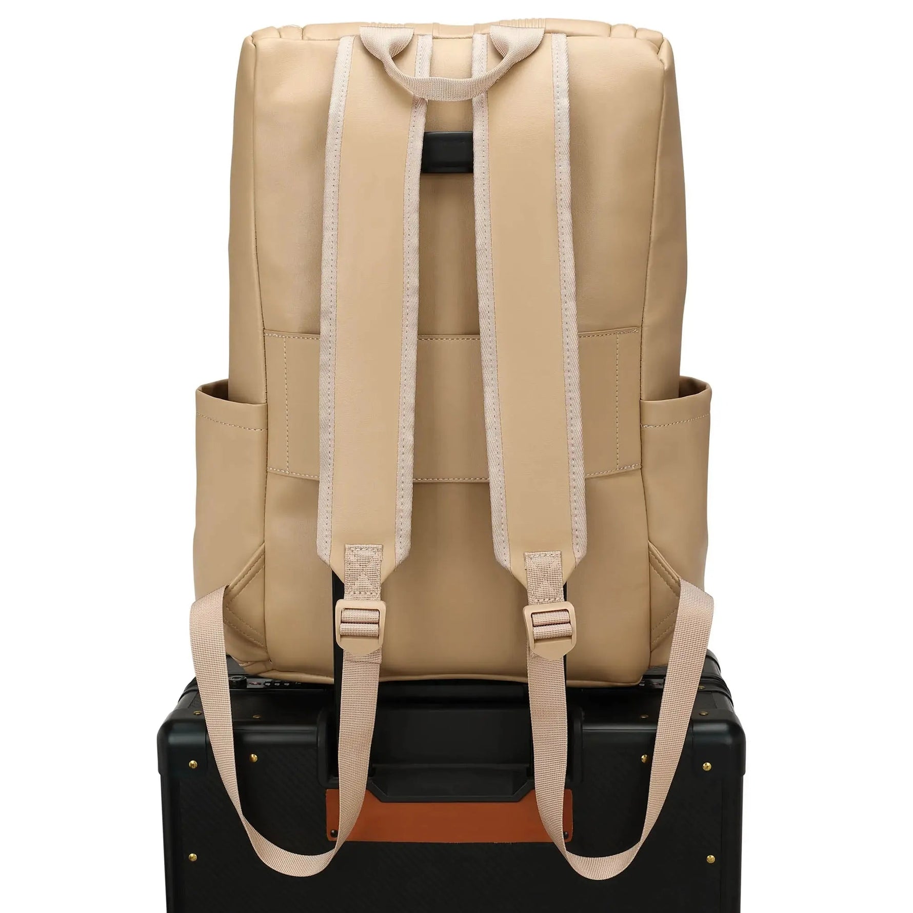 Roamer 22L Vegan Leather Backpack Travellty
