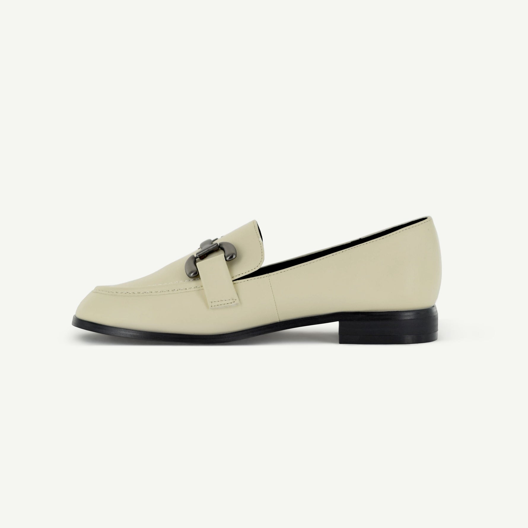 GEORGINA: CLASSIC LOAFER - ECRU - By Baano
