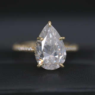 5.0ct Pear Cut Moissanite Three Row Pavè Lab Diamond Engagement Ring Ring Deluxe Fine Jewelry