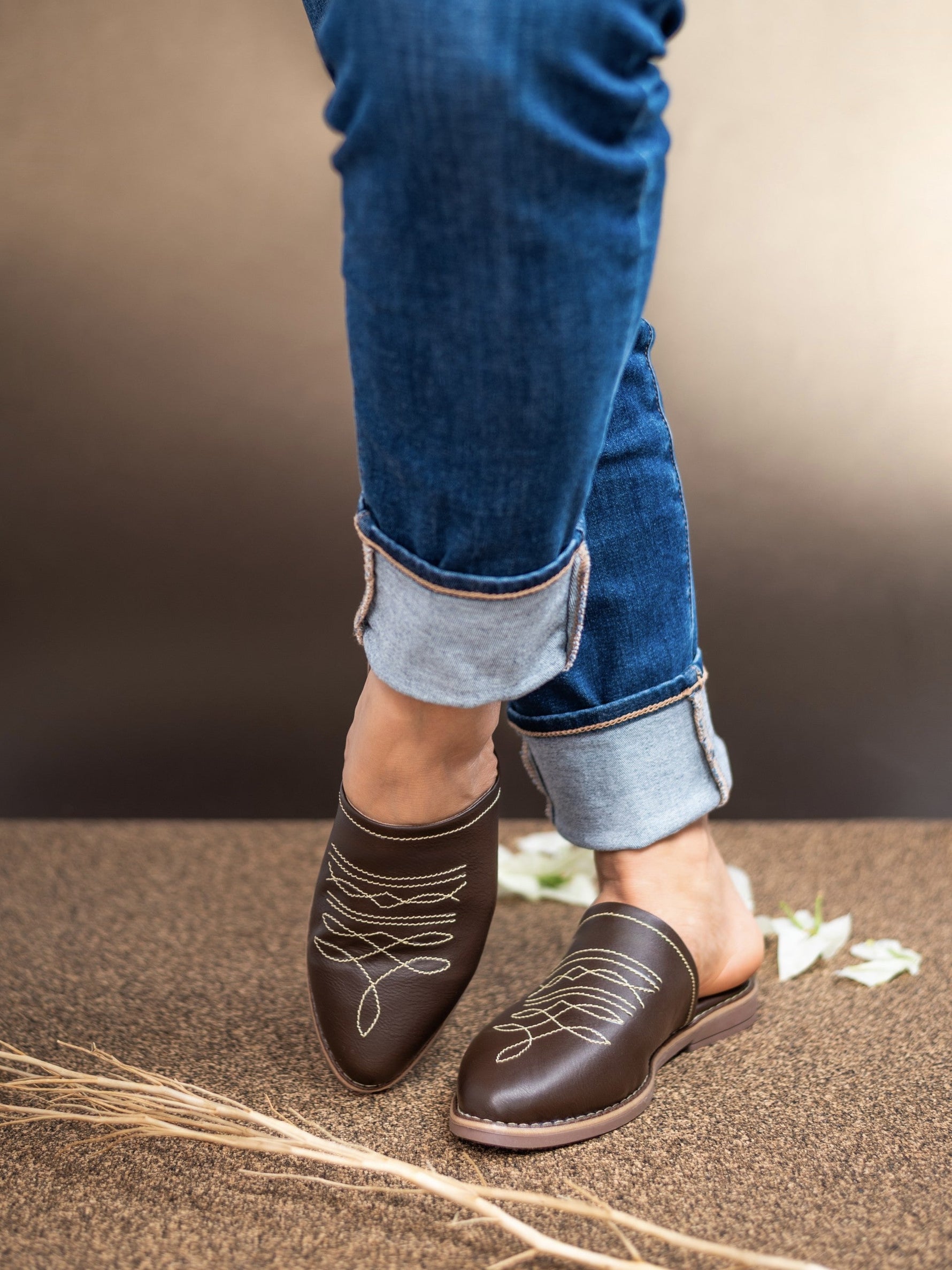 AVERY Brown - By Baano