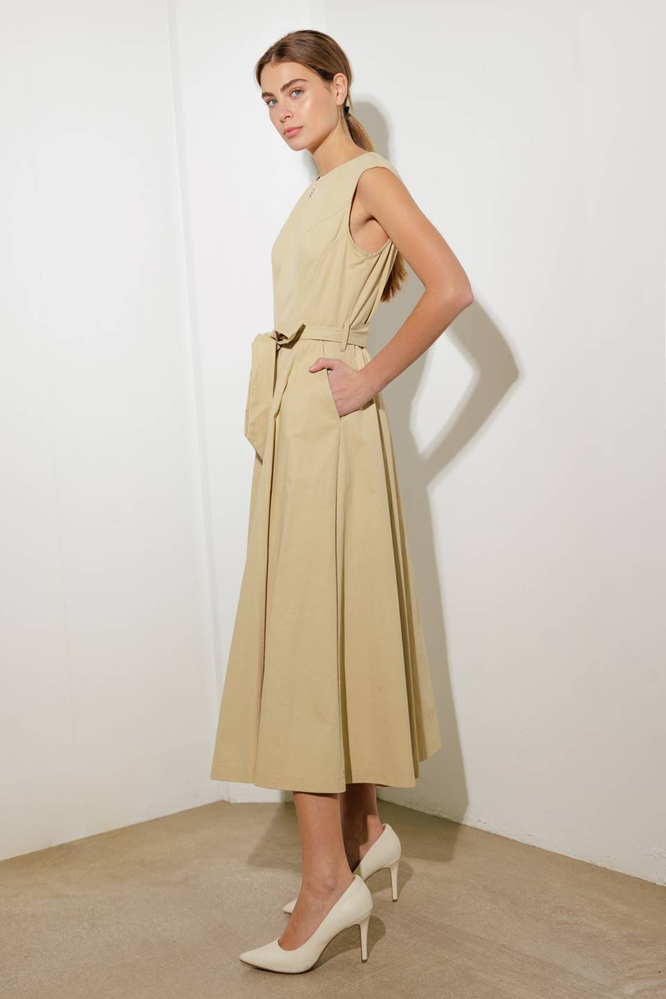 DELICATE DREAMS WOVEN MIDI DRESS - By Baano