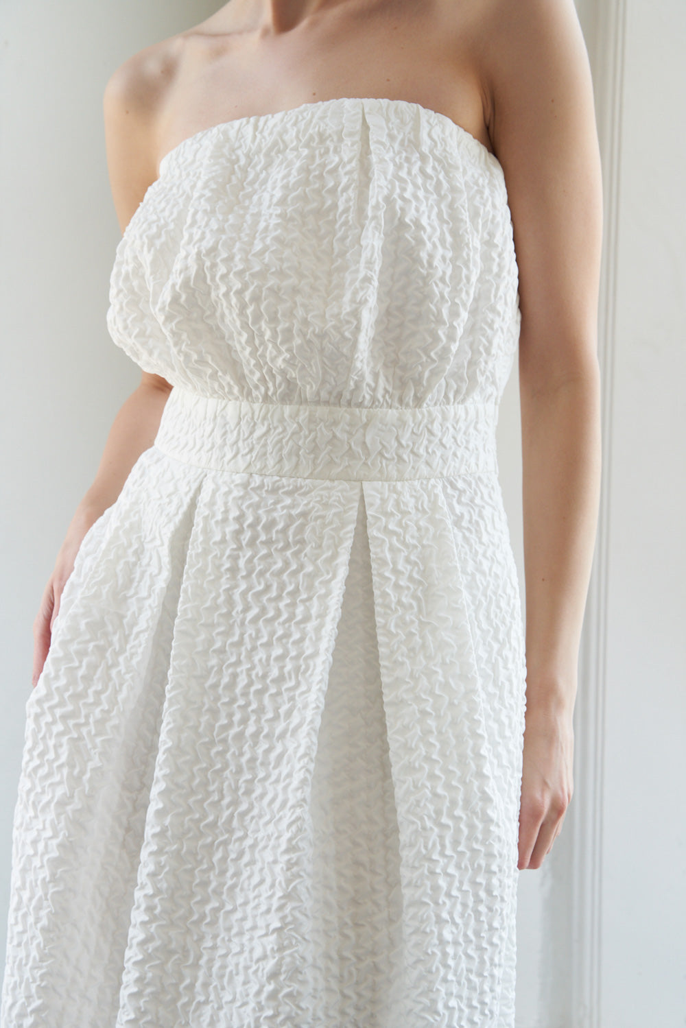 IN DOLLY WE TRUST WOVEN MIDI DRESS - By Baano