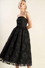 CONFIDENCE GAME LACE MIDI DRESS - By Baano