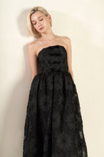 CONFIDENCE GAME LACE MIDI DRESS - By Baano