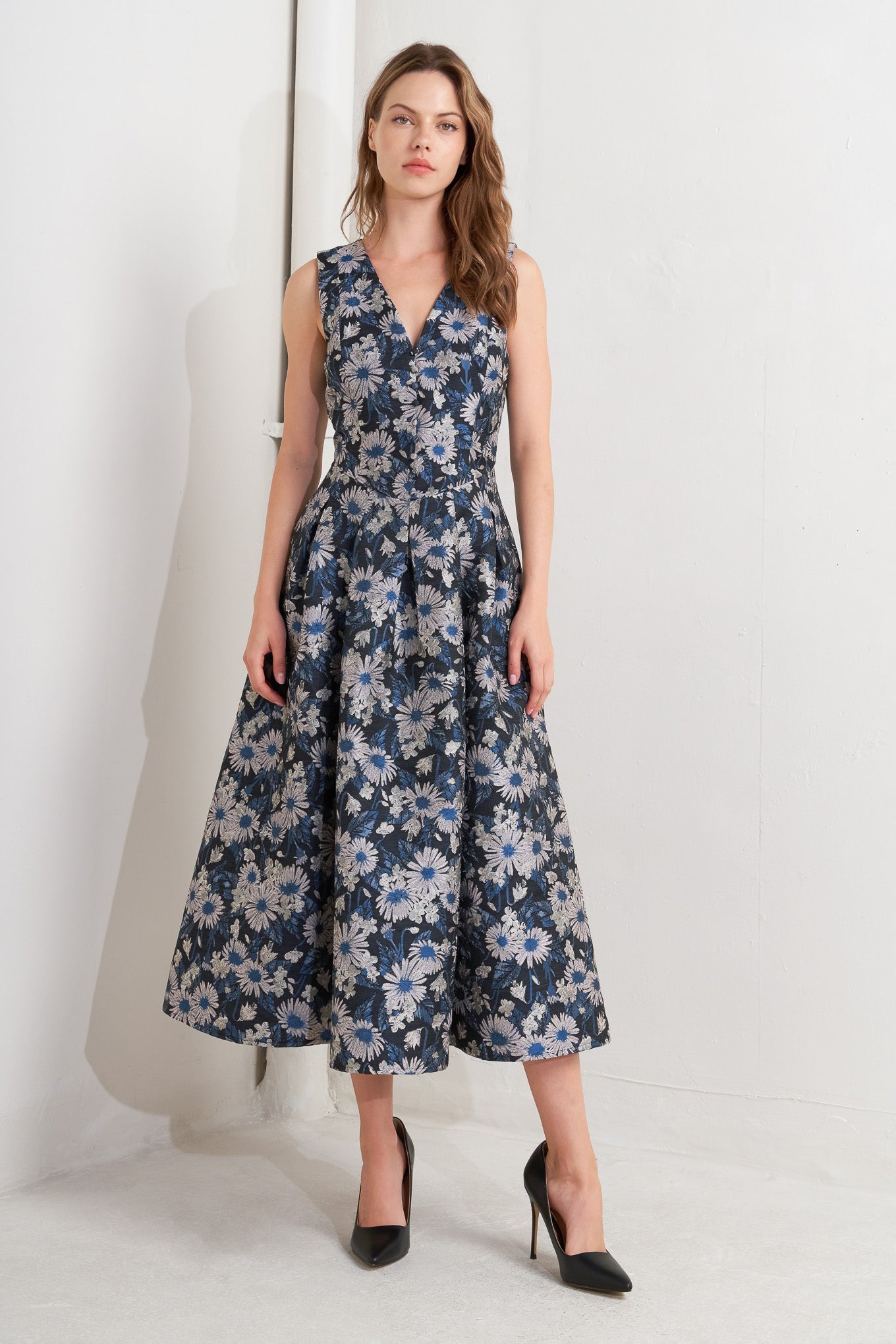 LUX BLOOMING WOVEN JACQUARD MIDI DRESS - By Baano