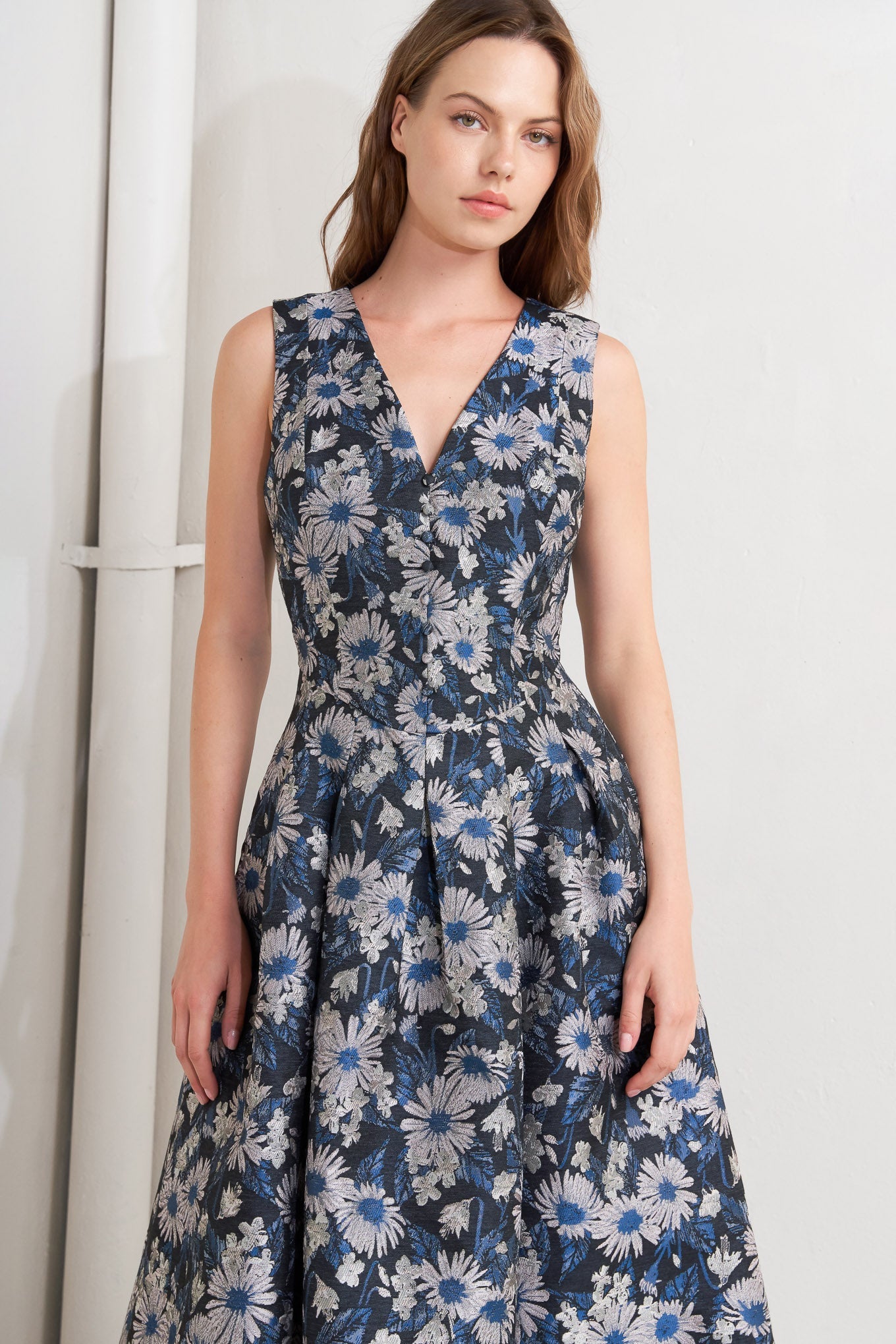 LUX BLOOMING WOVEN JACQUARD MIDI DRESS - By Baano
