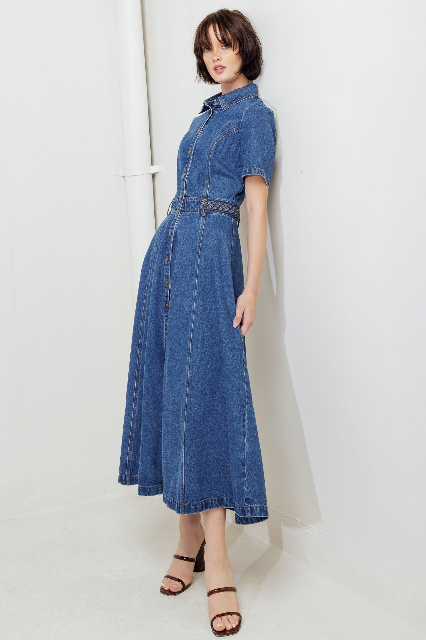 HIDDEN SMILE DENIM MIDI RESS - By Baano