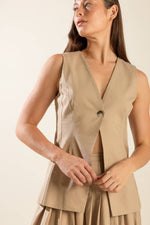 FLEETING FAUNA WOVEN VEST - By Baano