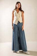 UNDENIABLE GROWTH WOVEN VEST - By Baano