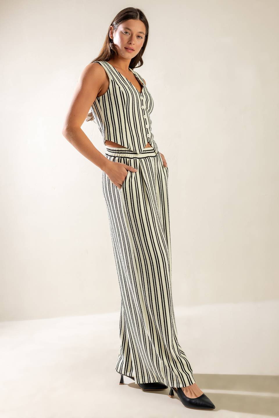 IN THE QUIET SHADE WOVEN VEST - By Baano