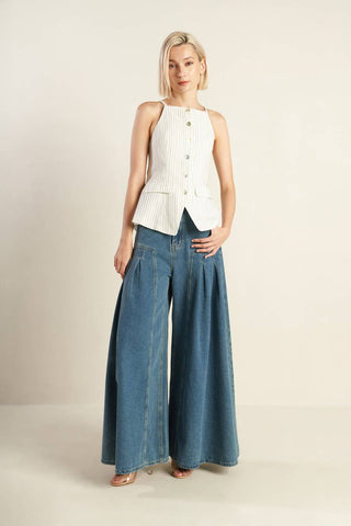 LEAD THE WAY WOVEN SEERSUCKER TOP - By Baano