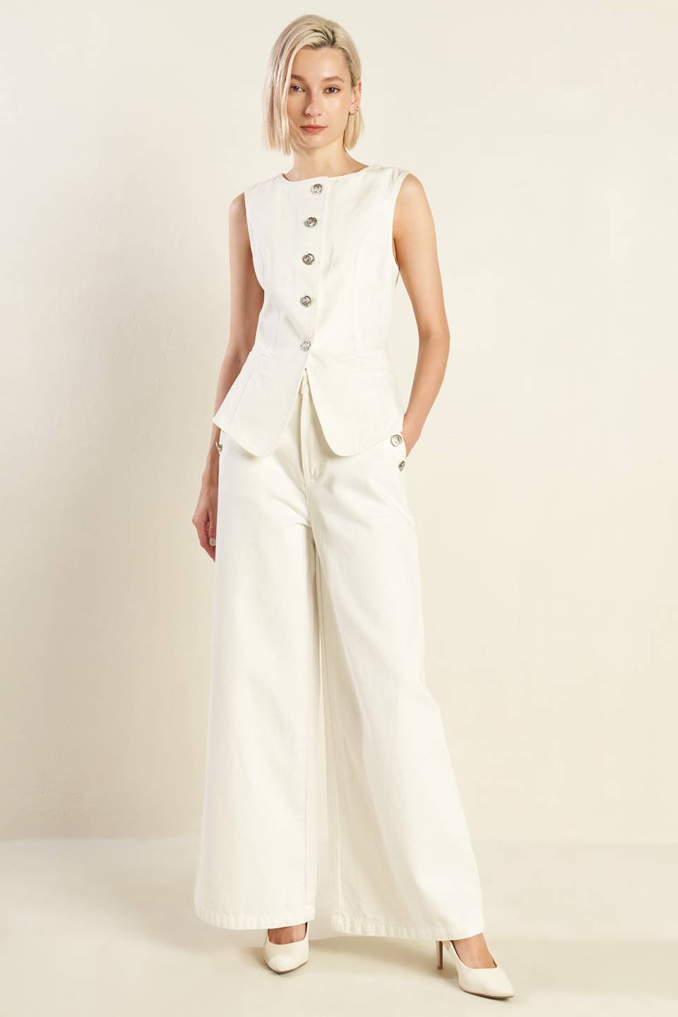 DELICATE HUE WOVEN VEST - By Baano