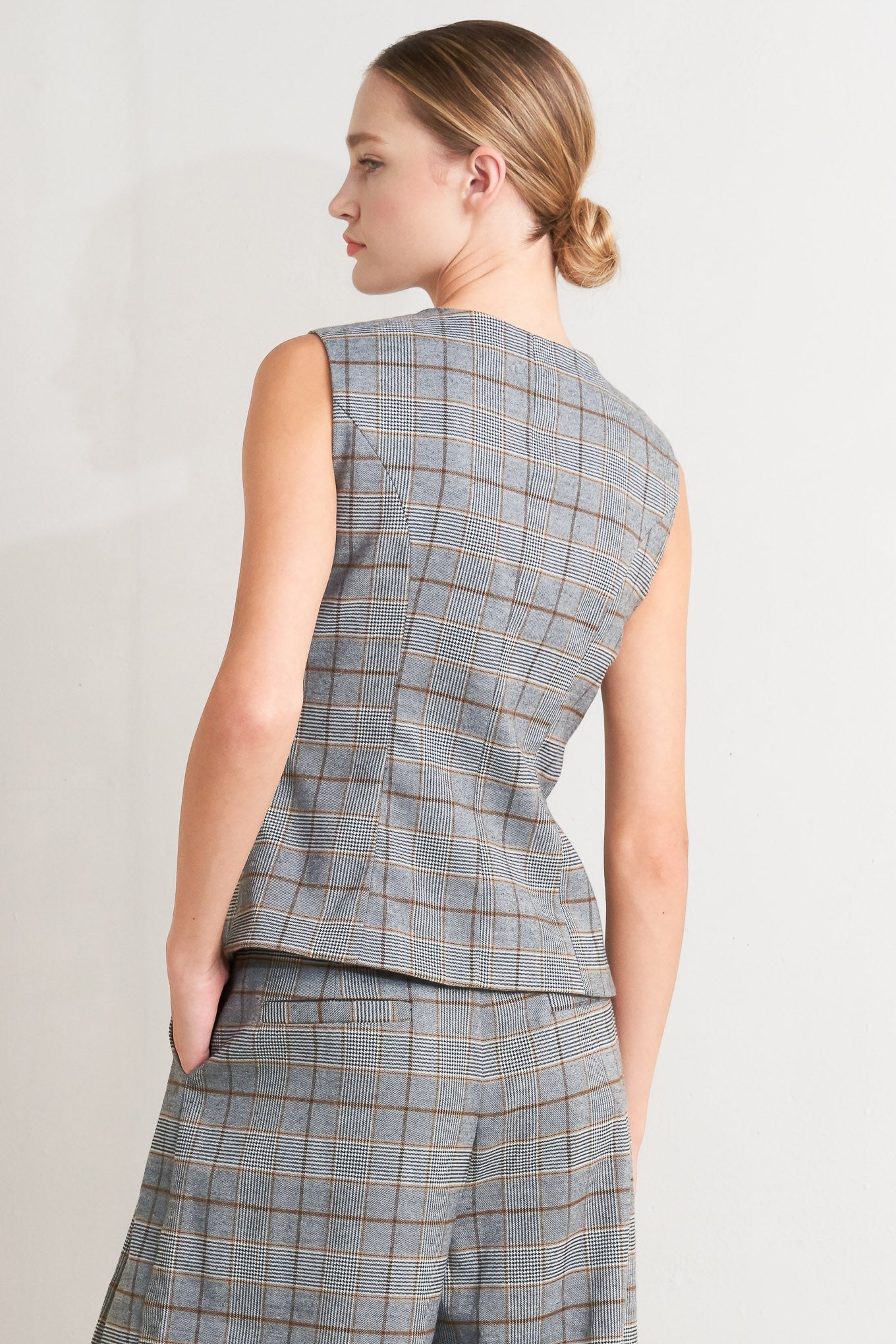 NEW AGE WOVEN VEST - By Baano