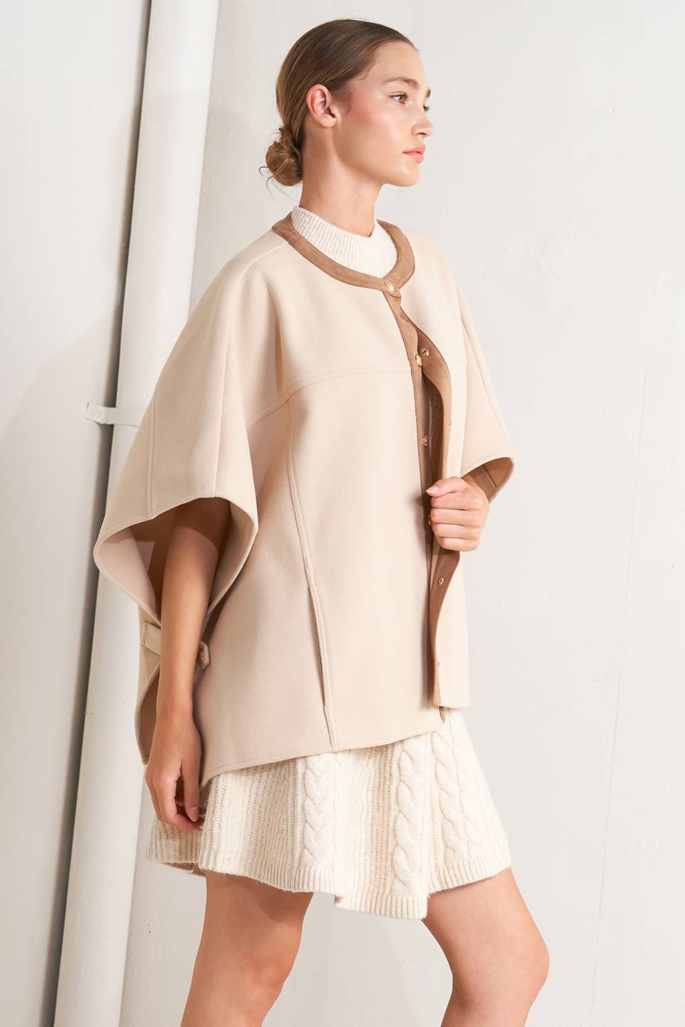 TIMELESS ELEGANCE WOVEN FELT CAPELET