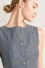 CONFIDENTLY COOL TAILORED WOVEN VEST
