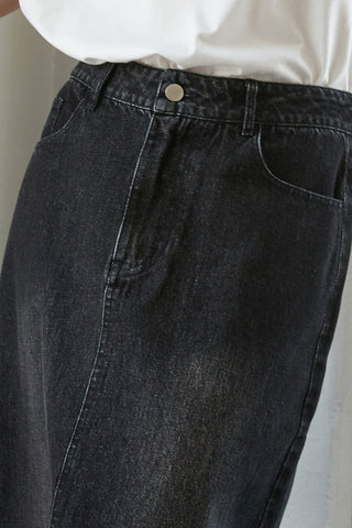 TALK ABOUT BEAUTY DENIM MIDI SKIRT - By Baano