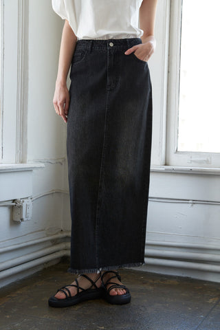 TALK ABOUT BEAUTY DENIM MIDI SKIRT - By Baano