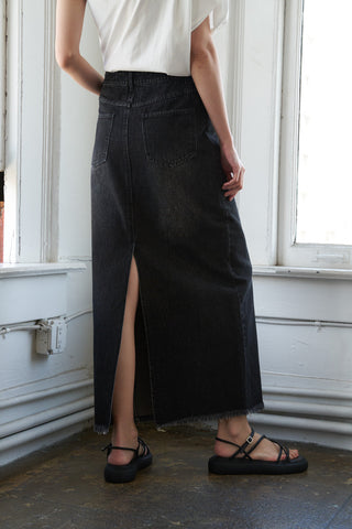 TALK ABOUT BEAUTY DENIM MIDI SKIRT - By Baano