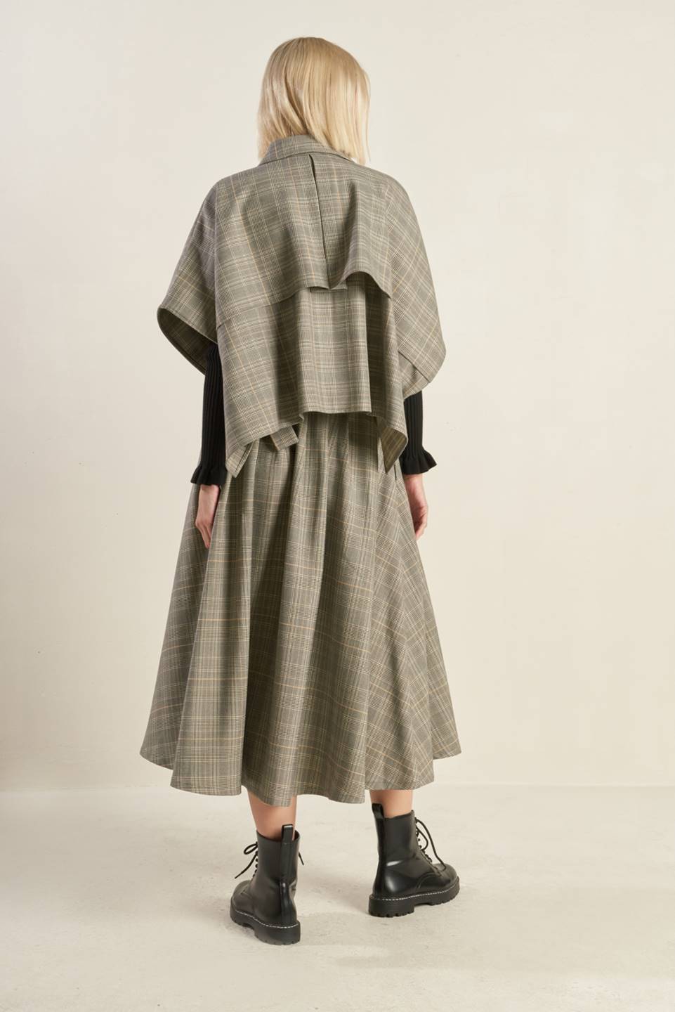 MOODY ALLURE WOVEN MIDI SKIRT - By Baano