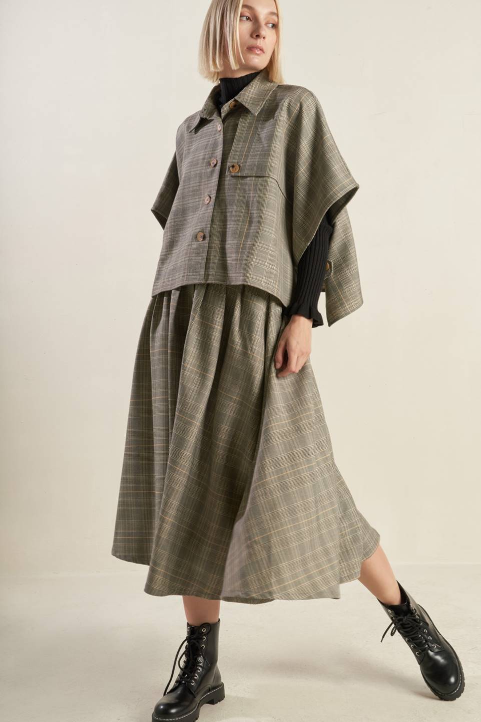 MOODY ALLURE WOVEN MIDI SKIRT - By Baano