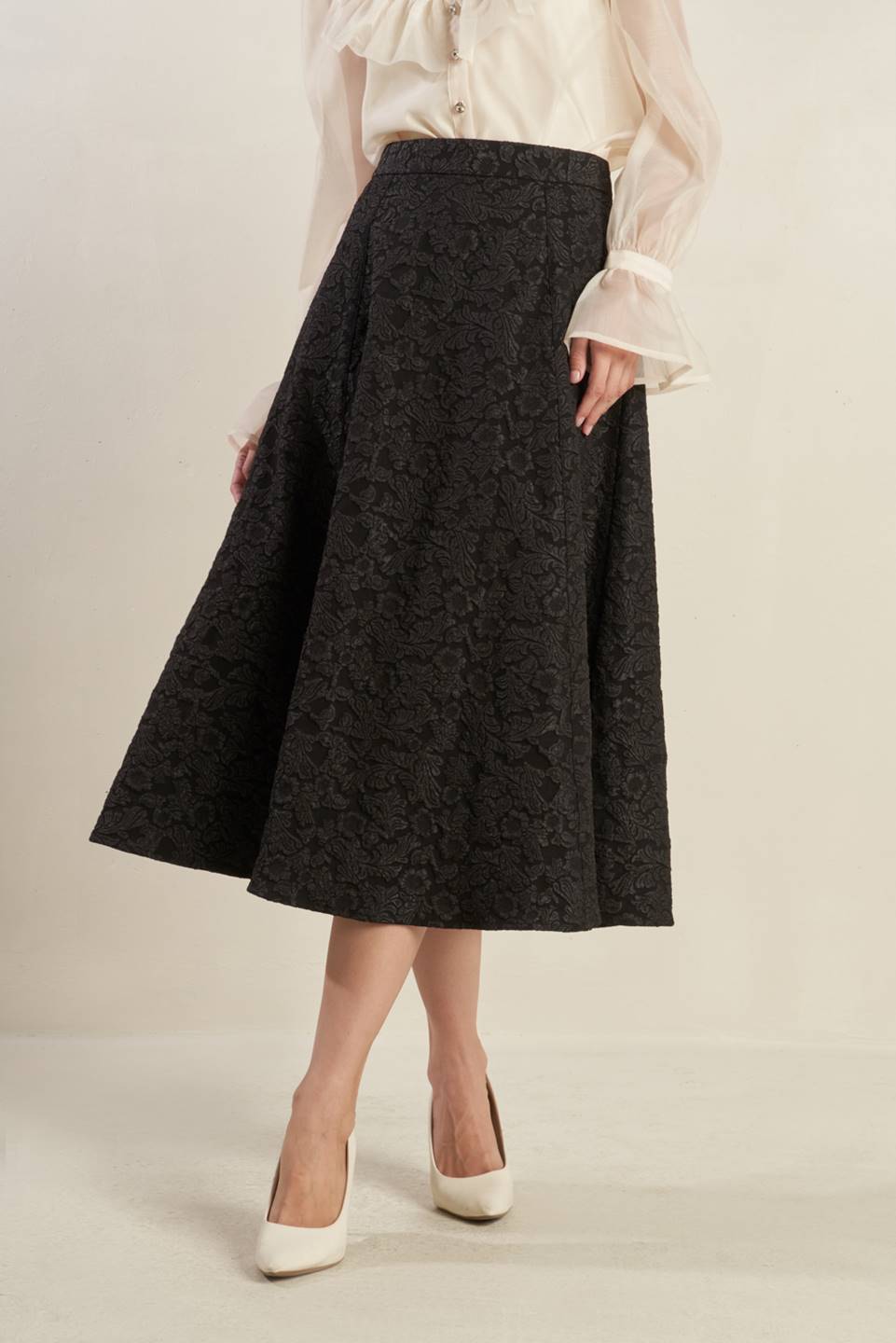 FOREVER DAYDREAMING WOVEN MIDI SKIRT - By Baano