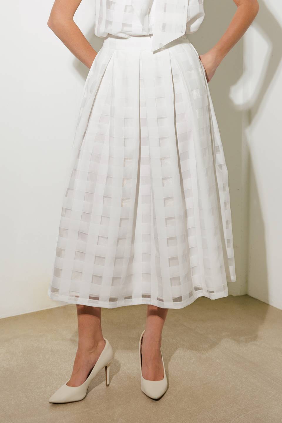 LIVE FOR US WHITE ORGANZA MIDI SKIRT - By Baano