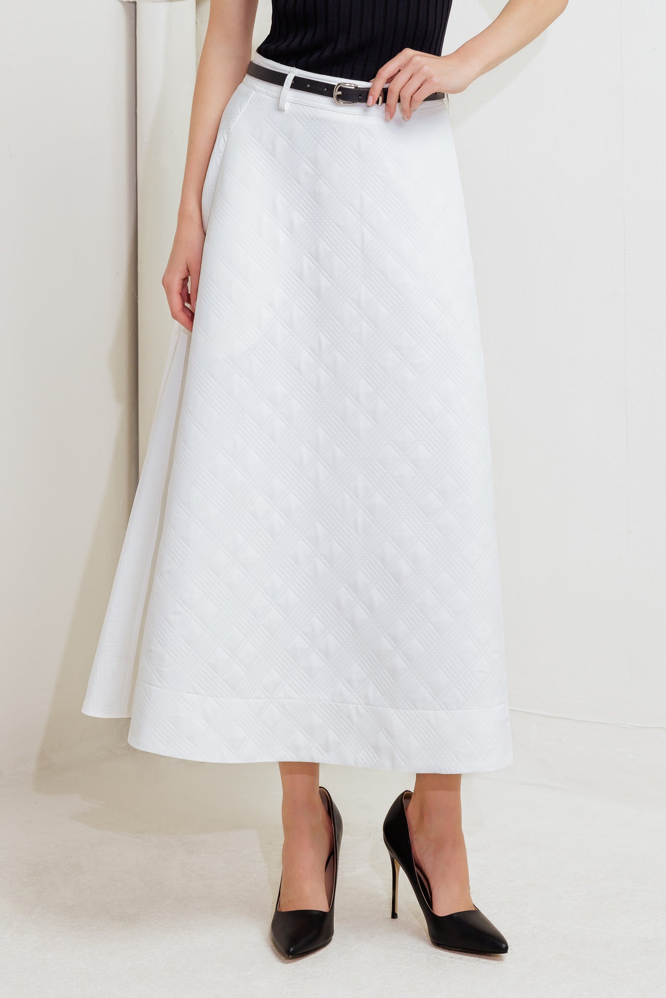 DOWNTOWN EASE WOVEN MIDI SKIRT - By Baano
