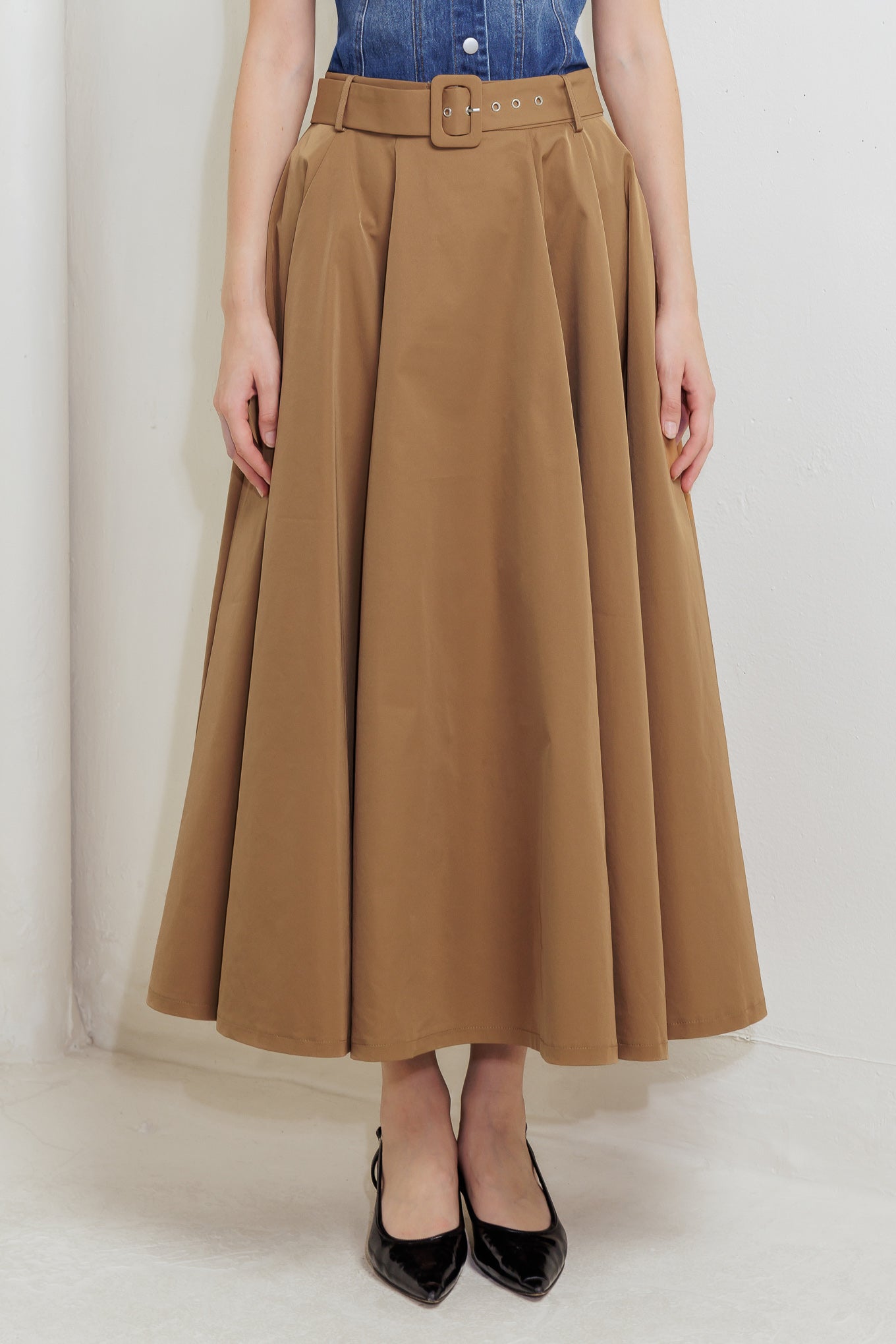 GOLDEN STILL CAMEL WOVEN FULL MIDI SKIRT - By Baano