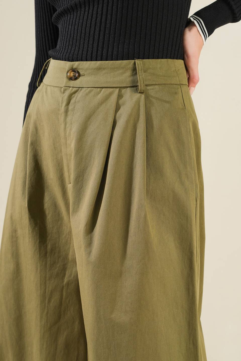 HIDDEN REFLECTIONS WOVEN PANTS - By Baano