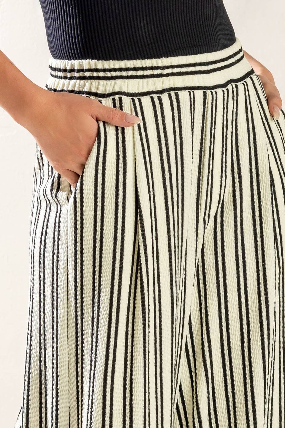 IN THE QUIET SHADE WOVEN PANTS - By Baano