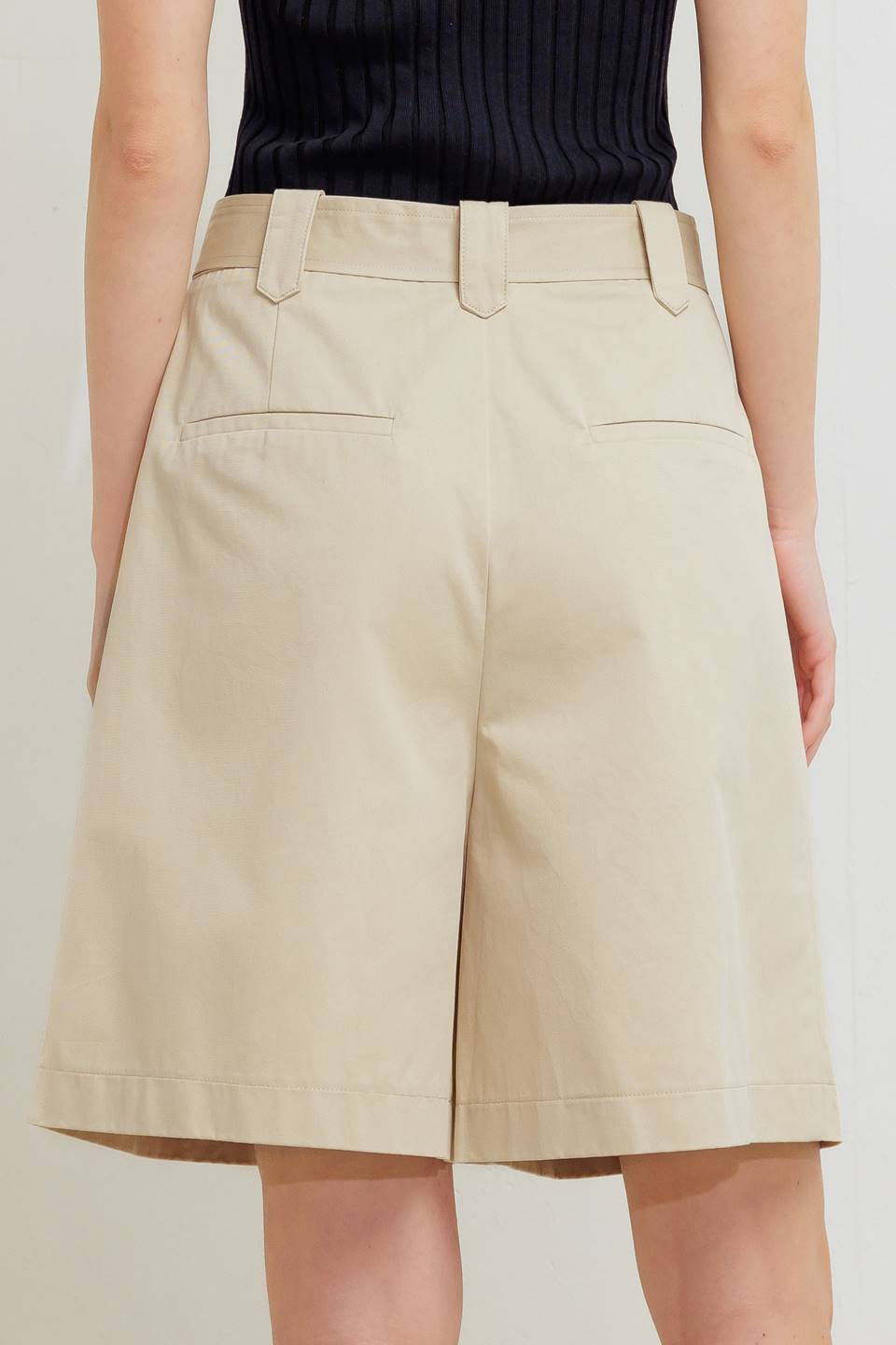MODERN VOYAGER WOVEN BERMUDA SHORT - By Baano
