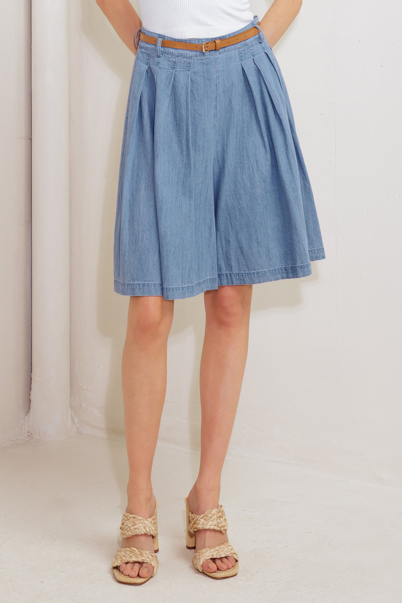 SERENITY HILL CHAMBRAY SHORT - By Baano
