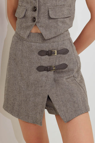 TAILORED COOL WOVEN SKORT - By Baano